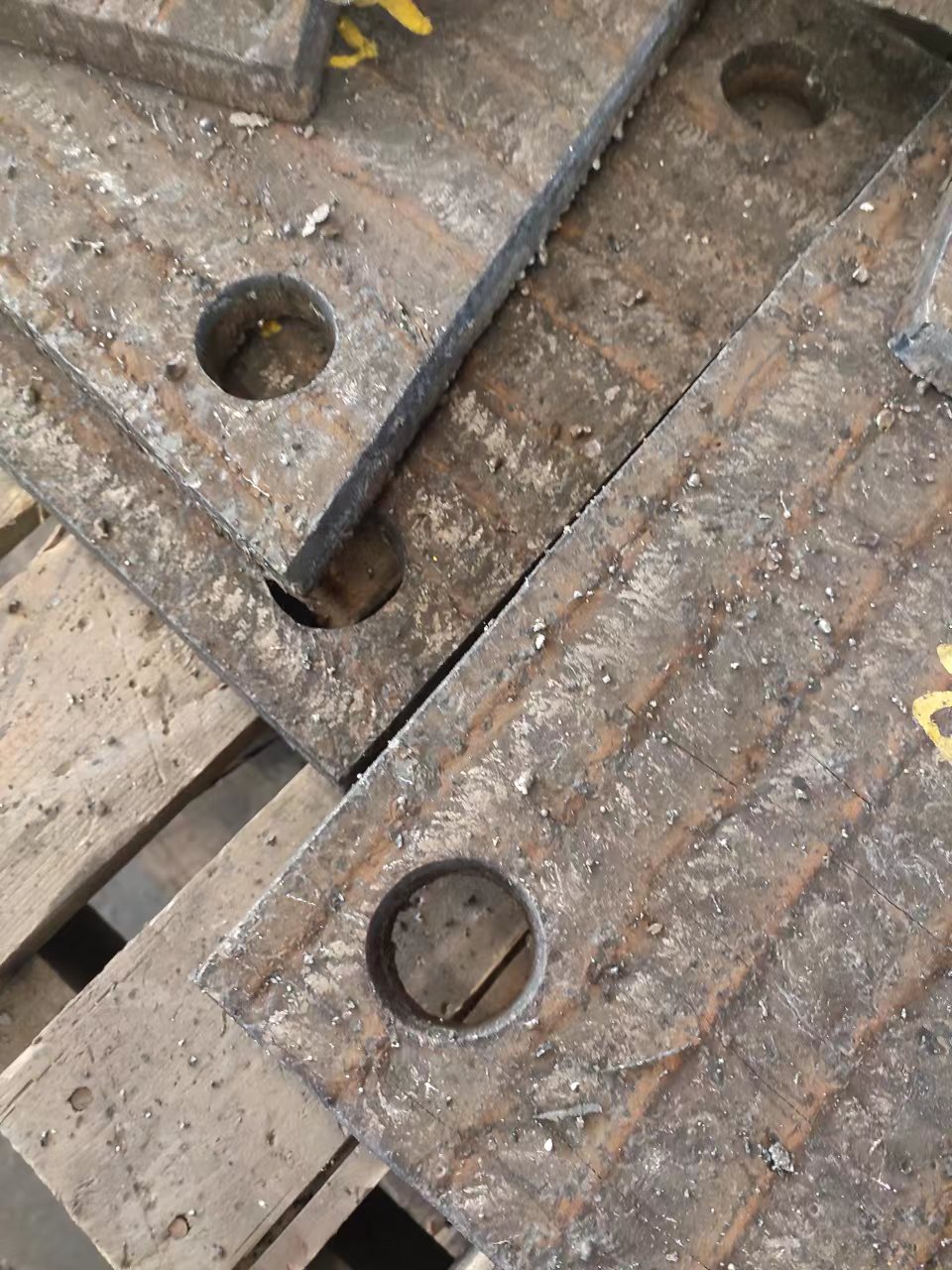 堆焊耐磨板